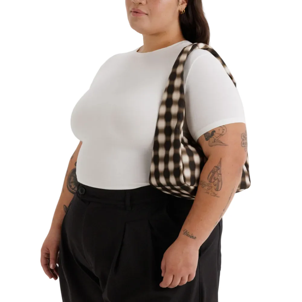 Baggu Small Nylon Meringue Bag Blurred Gingham Brown - Image 4