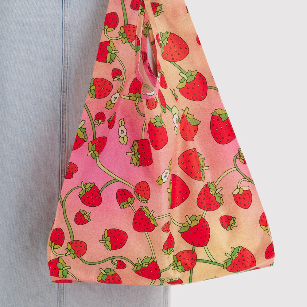 Baggu Standard Reusable Bag Strawberry Blossom - Image 3
