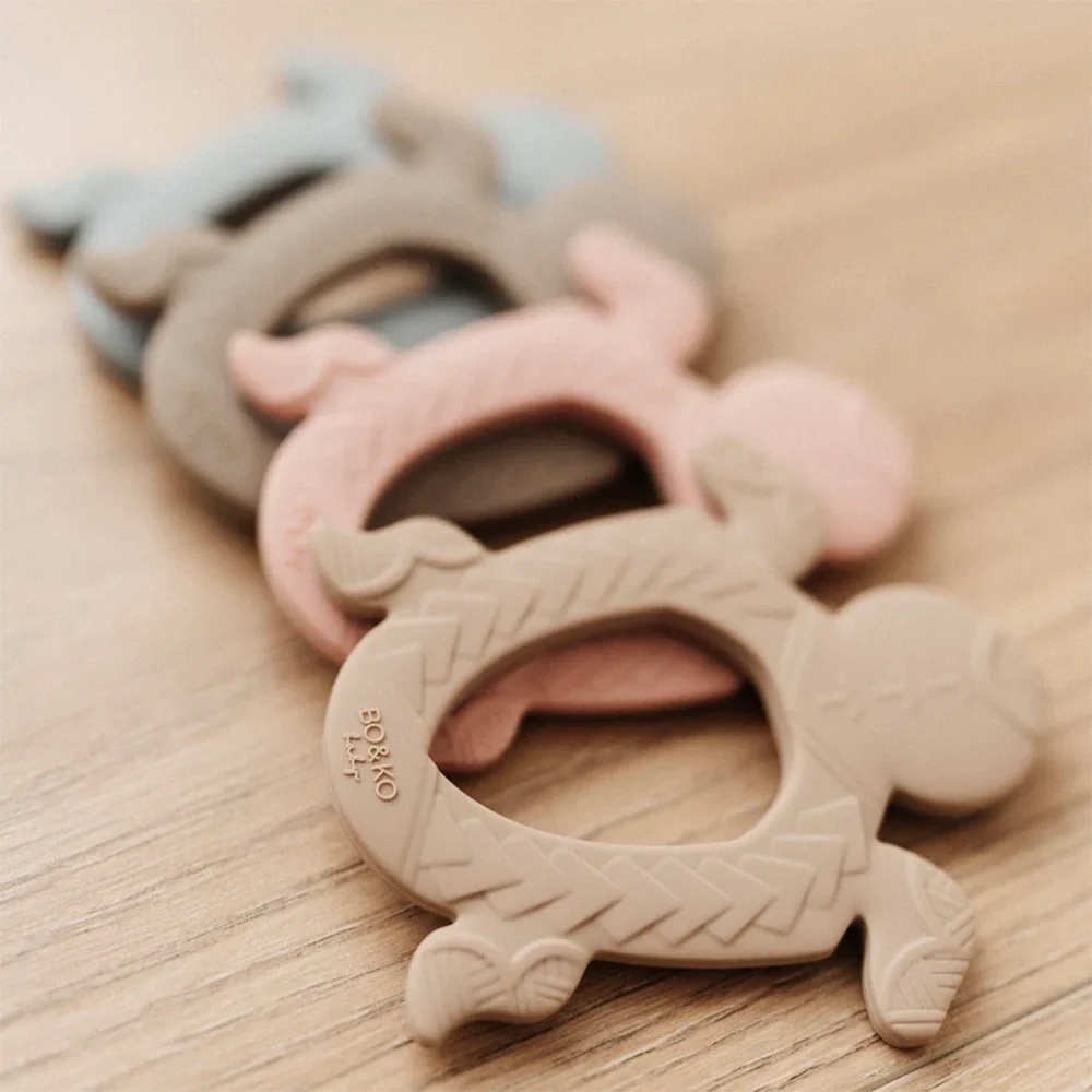 Bo & Ko Polynesian Turtle Teether Latte - Image 2