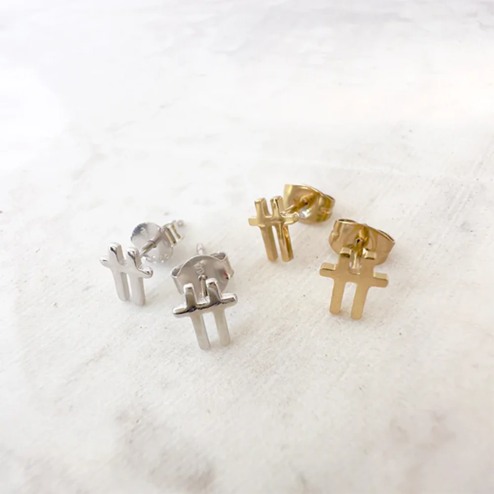 Ever Swish Stud Earrings Gold - Image 3