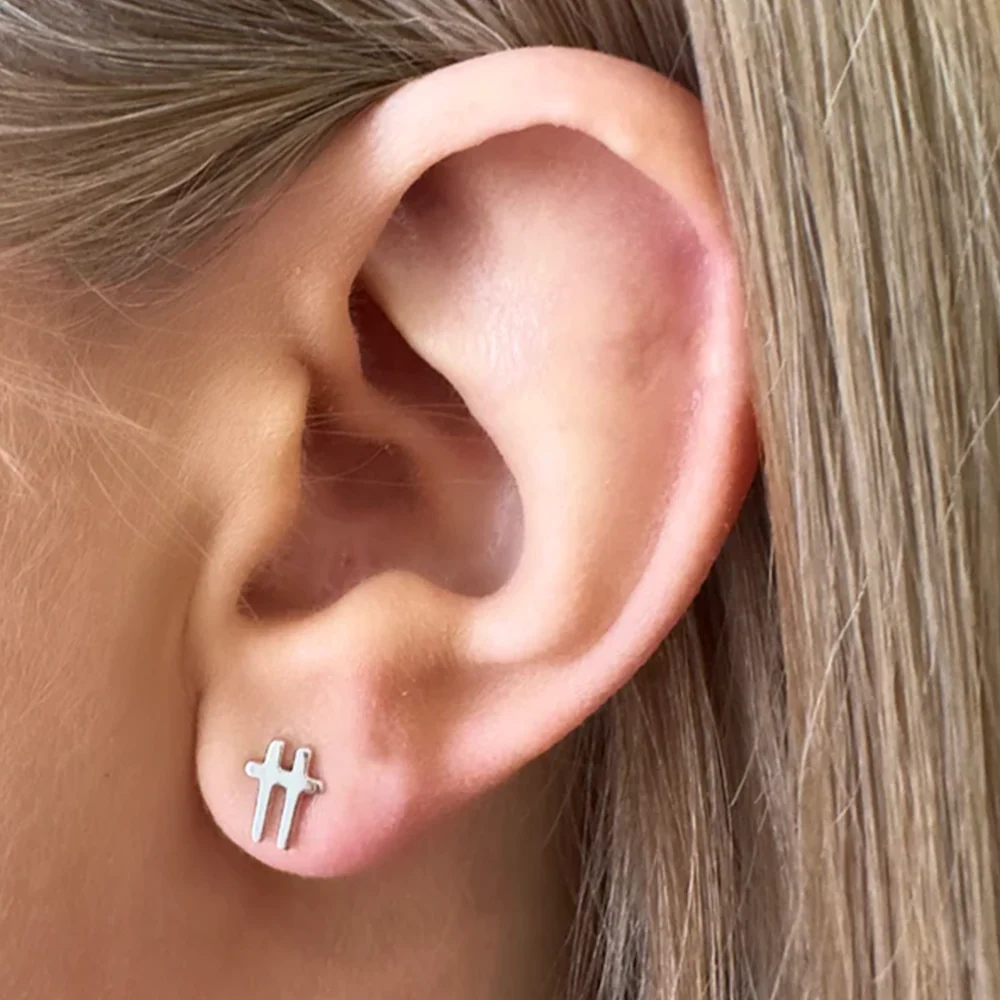Ever Swish Stud Earrings Silver - Image 2