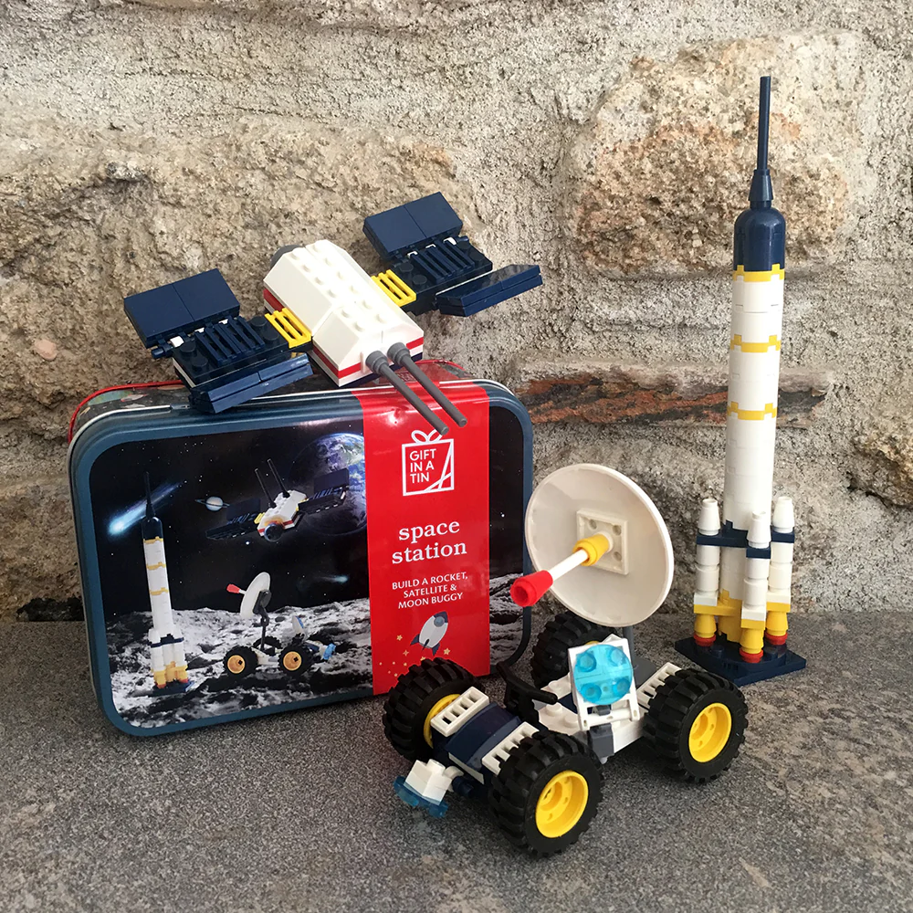 Gift In A Tin Space Station - Image 2