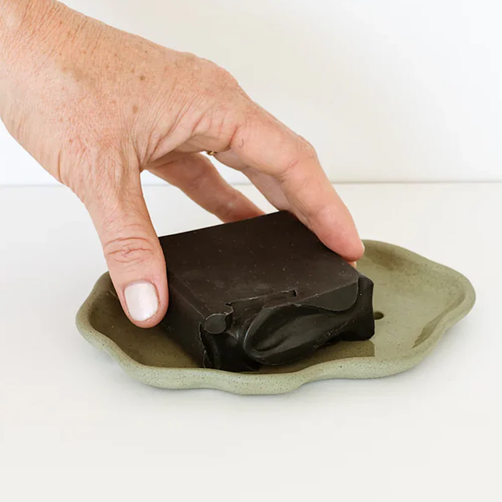 JS Ceramics Frills Soap Dish Sage - Image 2