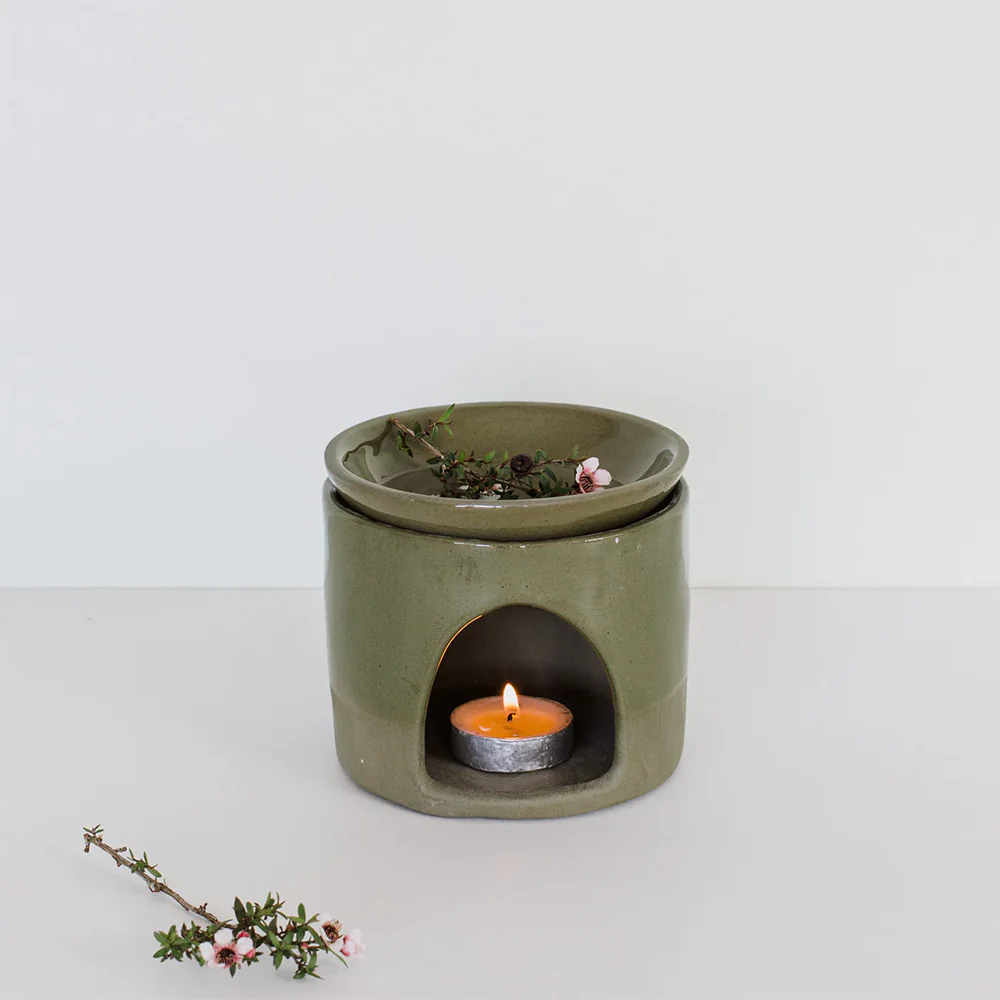 JS Ceramics Oil Burner Sage - Image 3