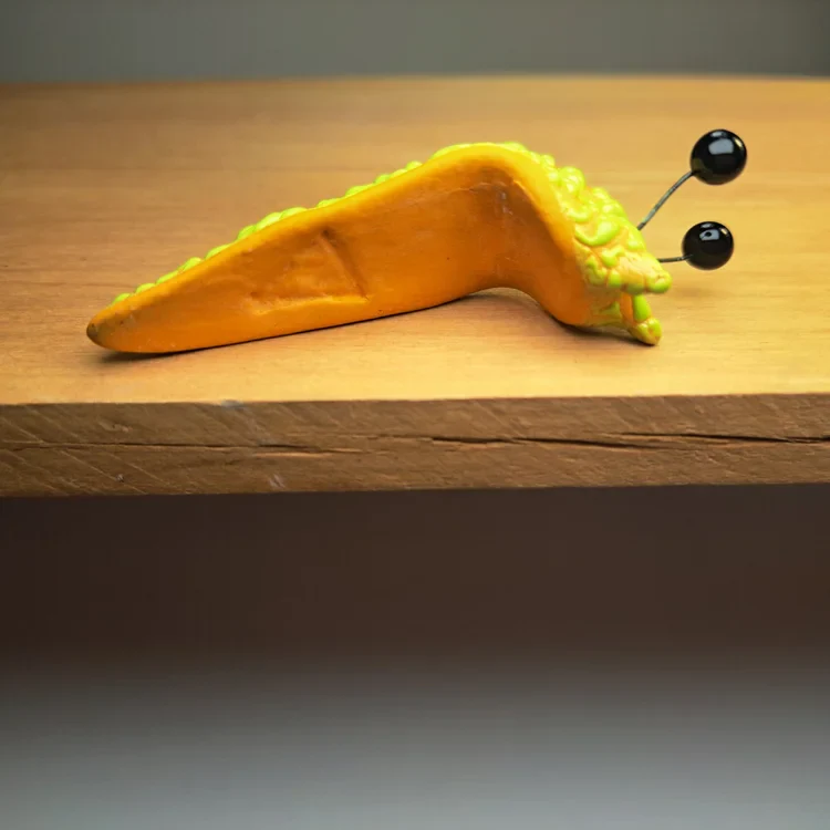 Lava Ceramics Shelf Slug Fruity Mango Moon - Image 3