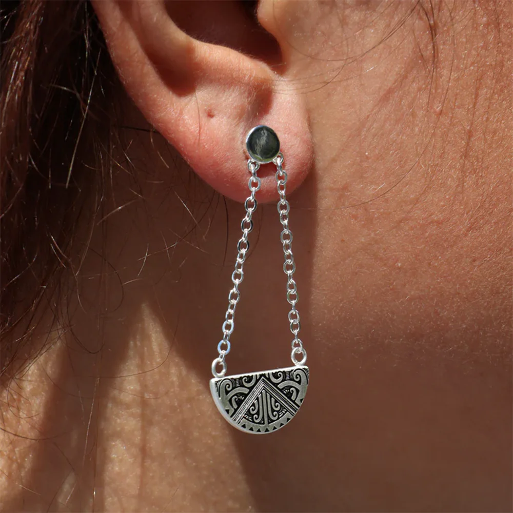 Little Taonga Maunga -Nui Breast Plate Earrings Silver - Image 2