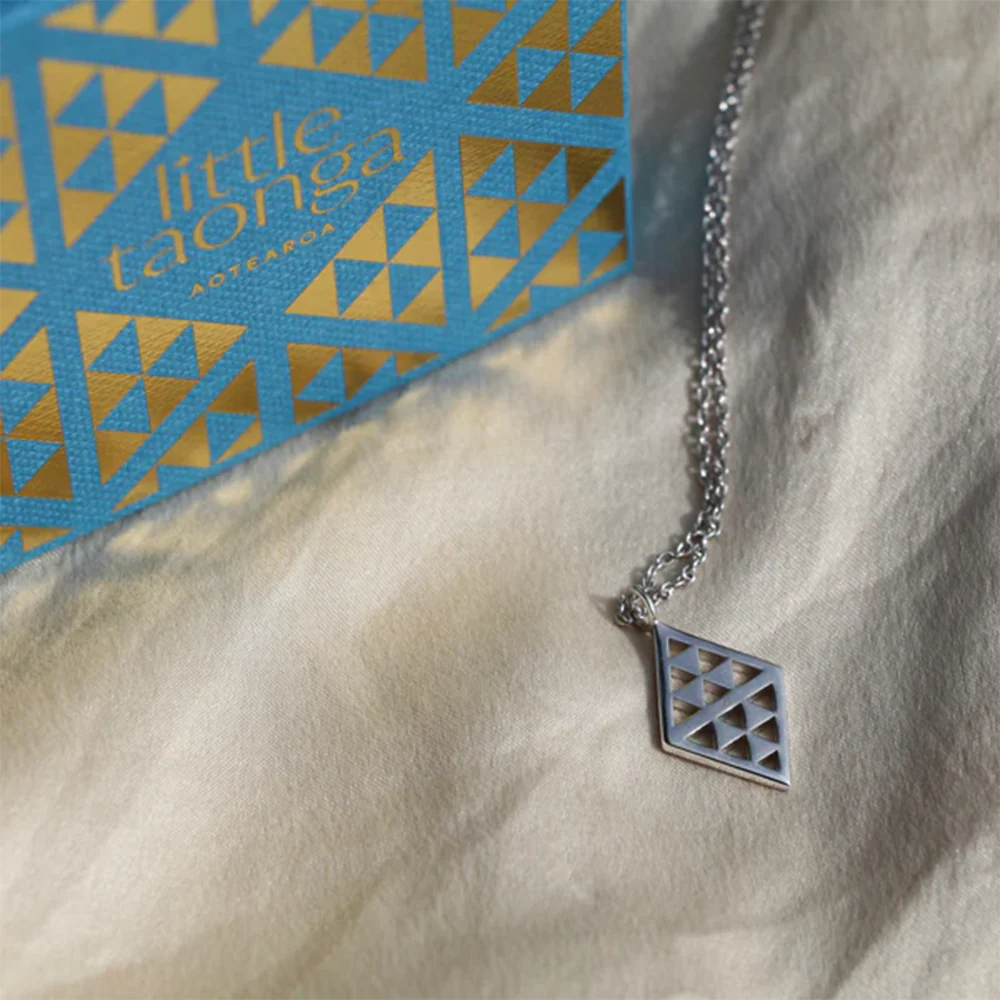 Little Taonga Necklace Niho Silver - Image 4