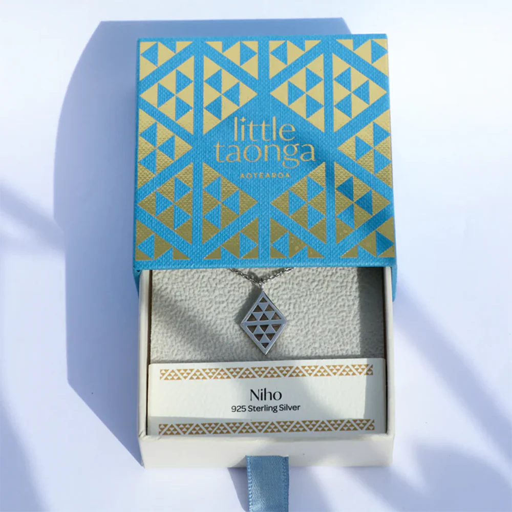Little Taonga Necklace Niho Silver - Image 5