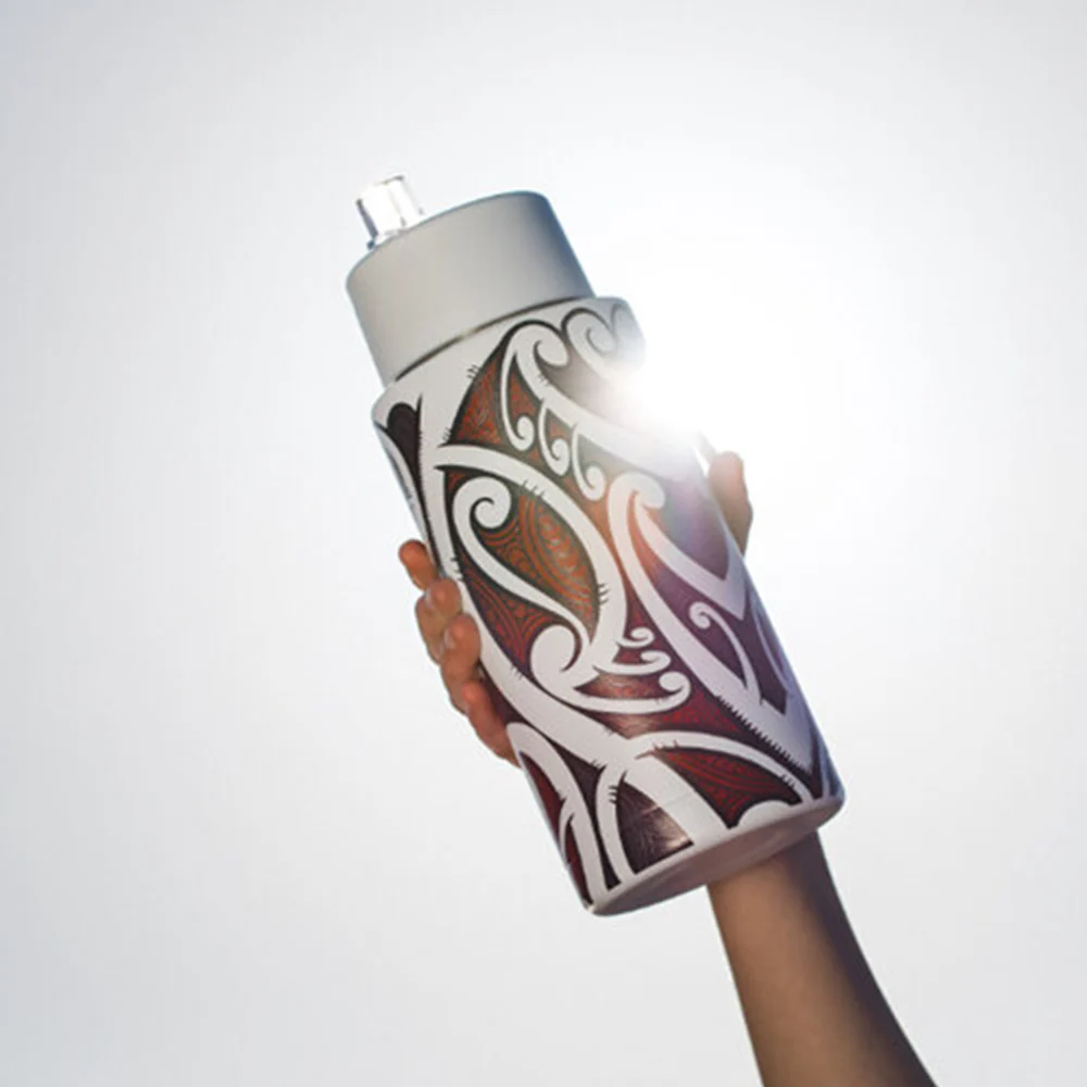 Moana Road X Miriama Grace-Smith Drink Bottle 1 Litre Red - Image 4