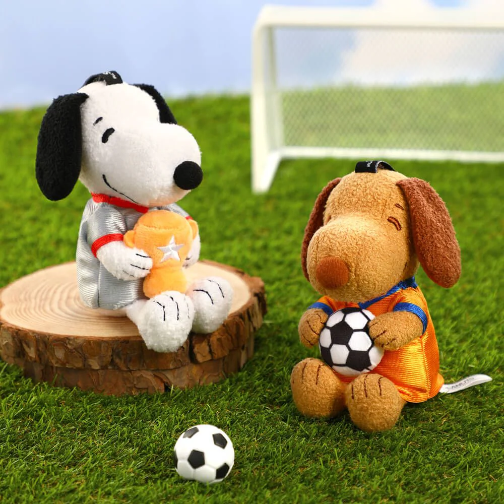 Peanuts Soccer Series Plush Keyring Blind Box - Image 2