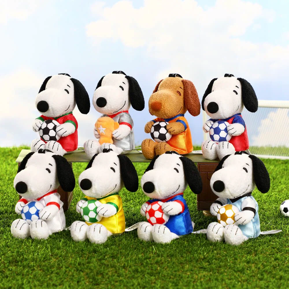 Peanuts Soccer Series Plush Keyring Blind Box - Image 3