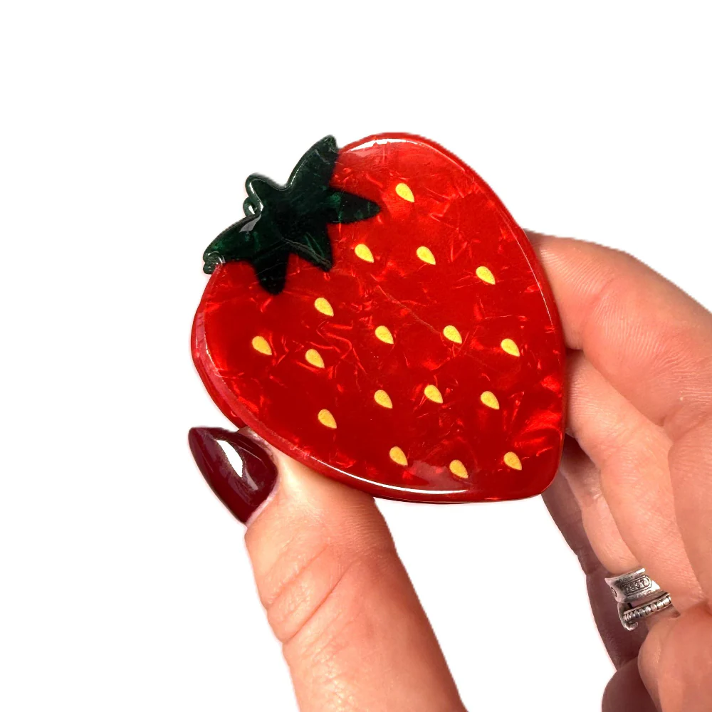 Pop Perspex Claw Clip Strawberry Red - Image 3