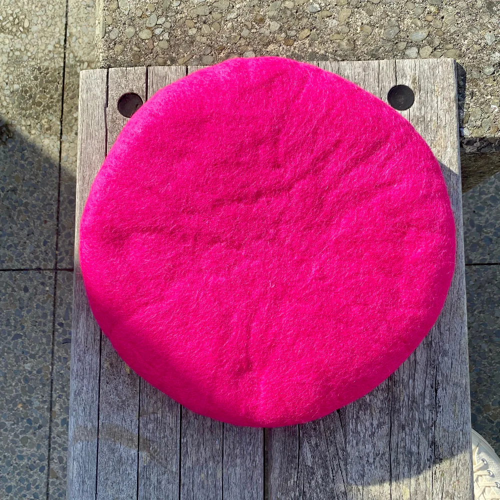 Tush Cush Cushion Hot Hot Pink - Image 3