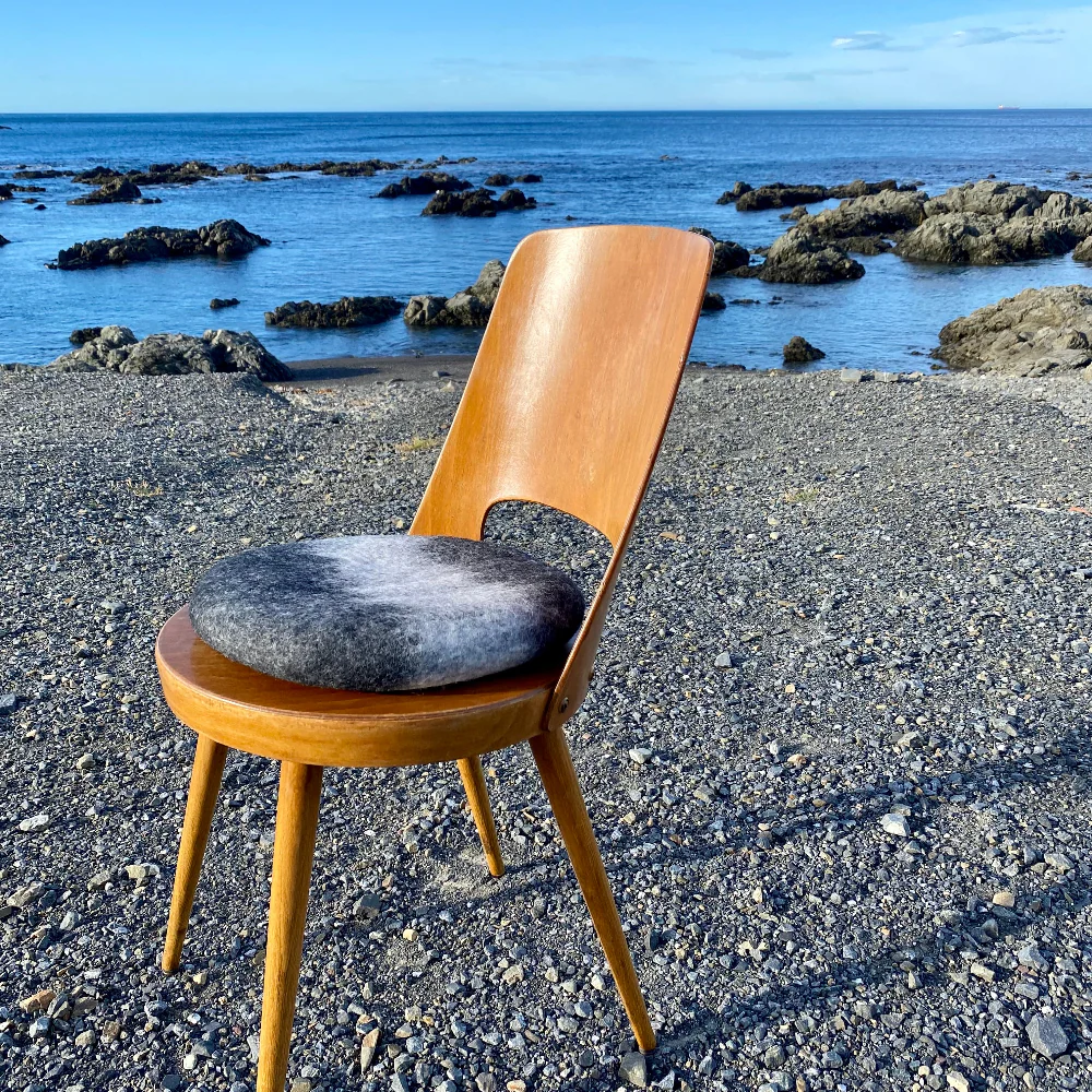 Tush Cush Cushion Pebble Dark - Image 3