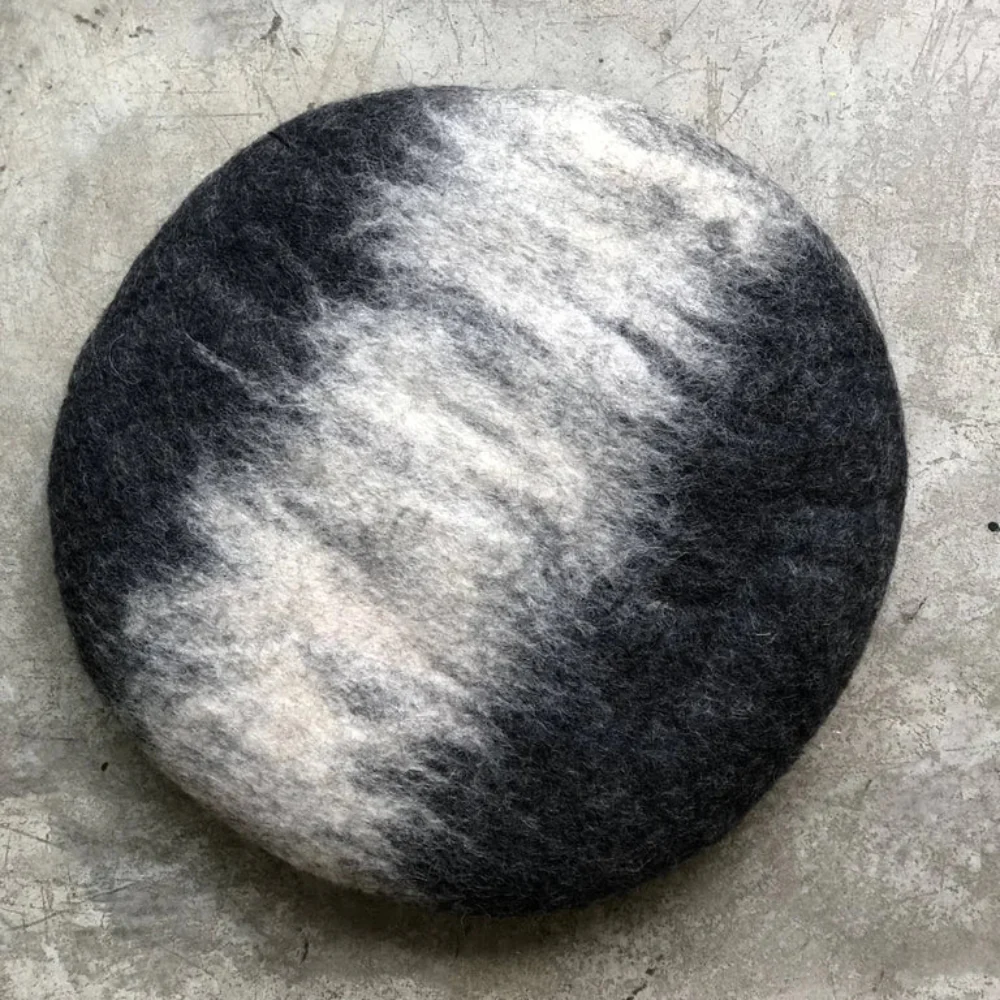 Tush Cush Cushion Pebble Dark - Image 4